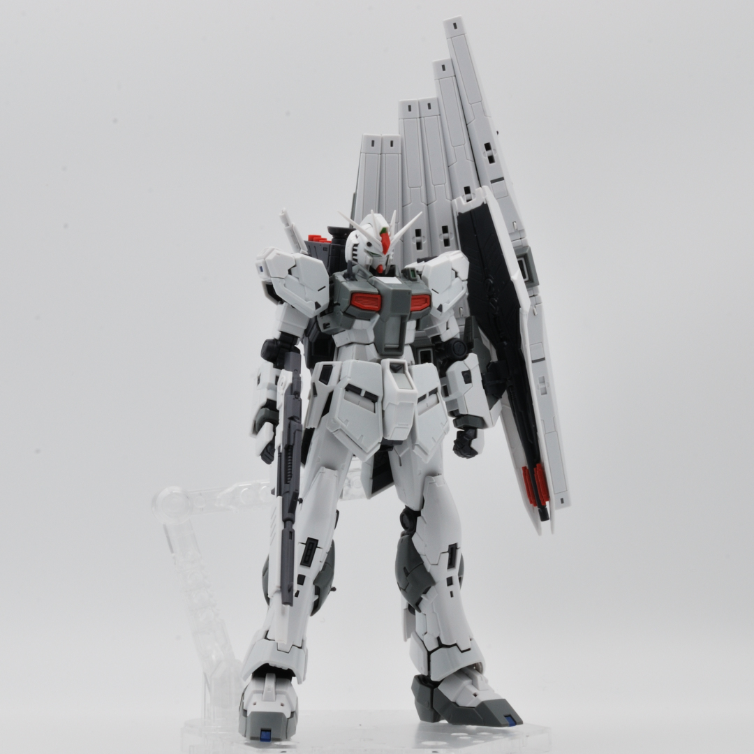 RG 1/144 GUNDAM SIDE-F限定 νガンダム（ファーストロットカラーVer.） ギャラリー画像 2