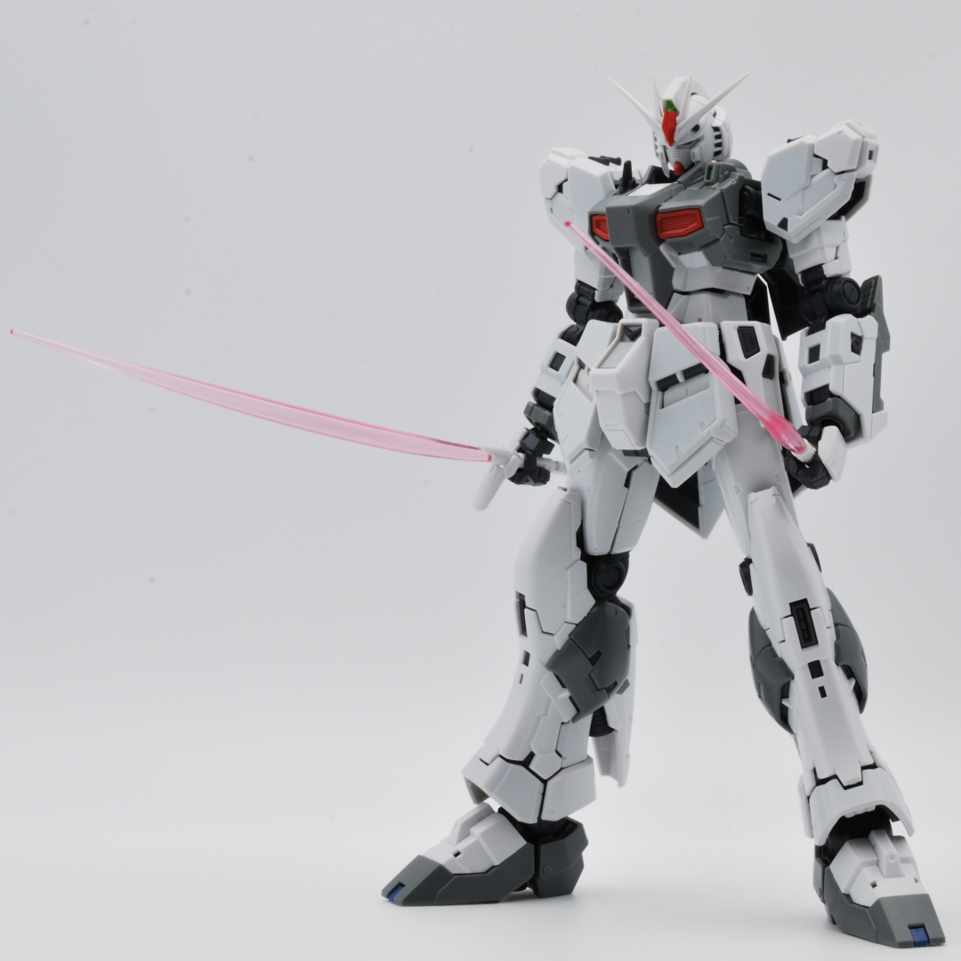 RG 1/144 GUNDAM SIDE-F限定 νガンダム（ファーストロットカラーVer.） ギャラリー画像 15