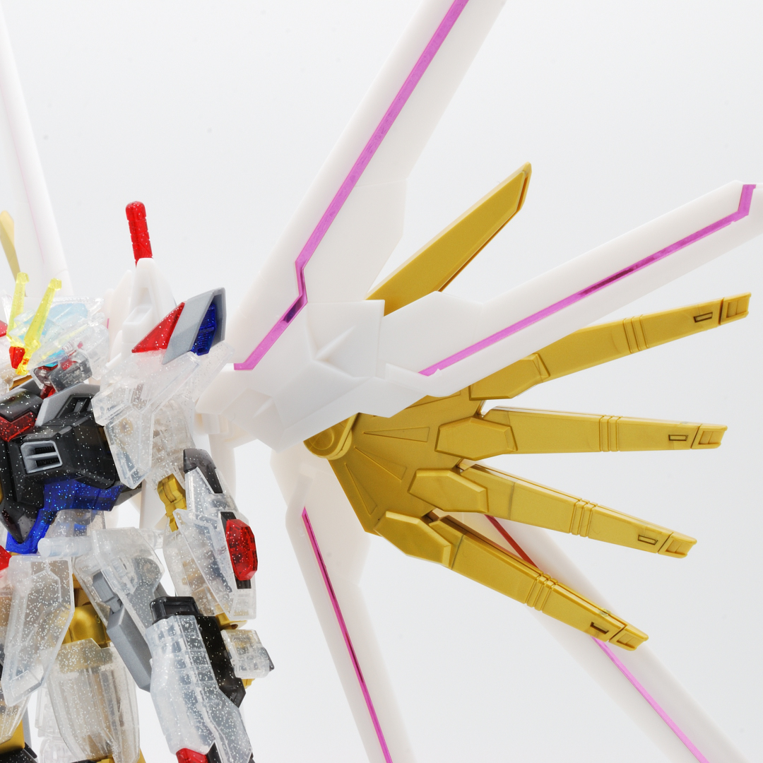 HG 1/144 マイティーストライクフリーダムガンダム［リミテッドクリア］ ギャラリー画像 15