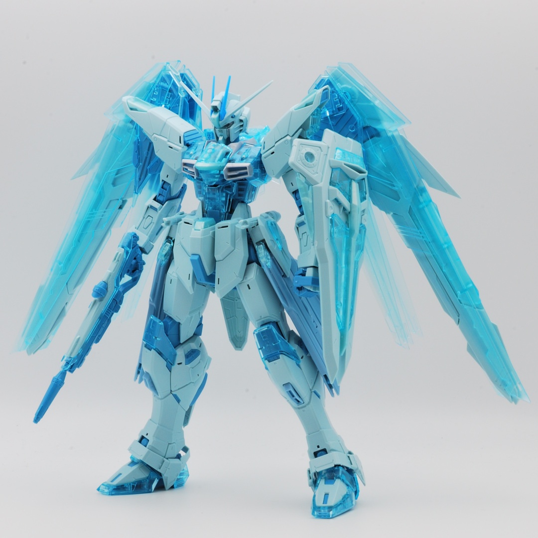 MG 1/100 フリーダムガンダム Ver.2.0［CROSS CONTRAST COLORS / CLEAR