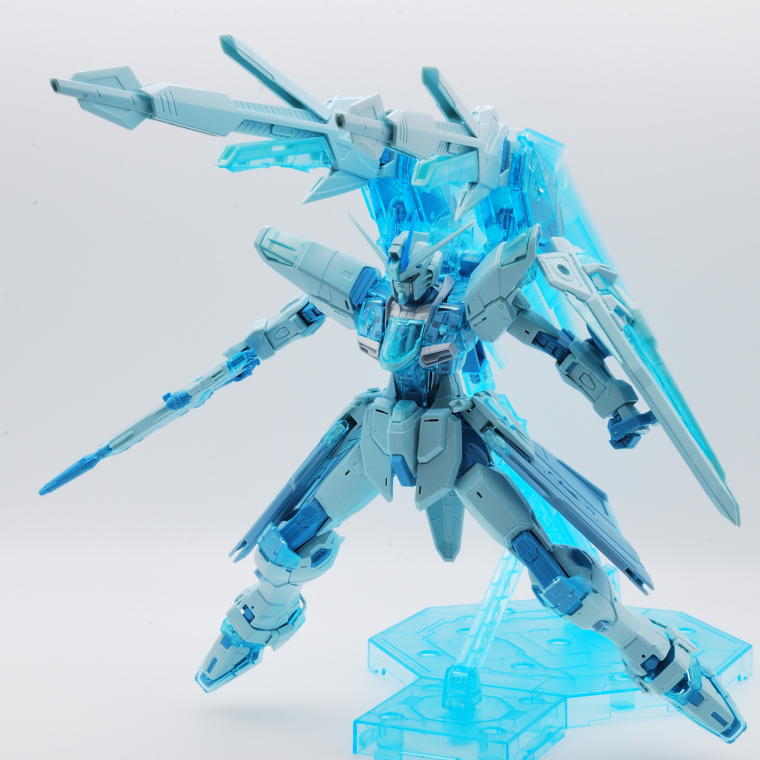 MG 1/100 フリーダムガンダム Ver.2.0［CROSS CONTRAST COLORS / CLEAR